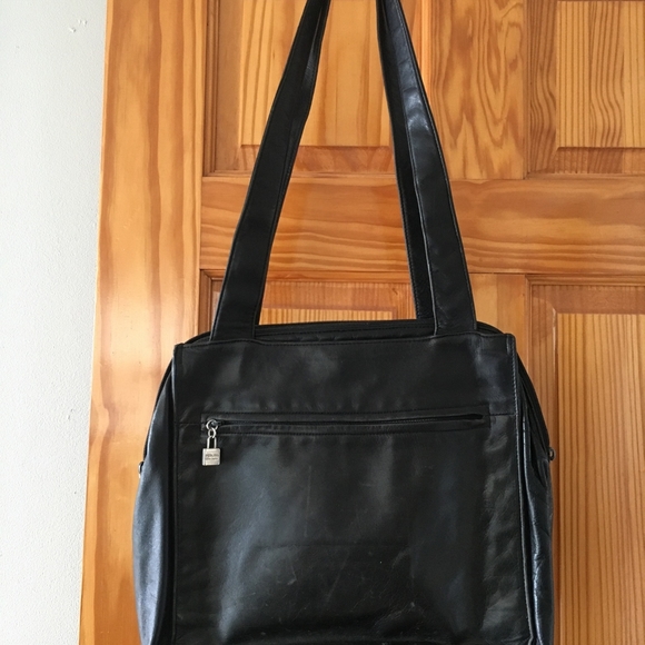 Perlina Leather Purse - Picture 2 of 4